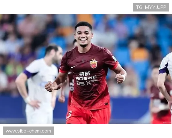 菲律宾23岁足球明星崭露头角引发全球关注成就与挑战并存